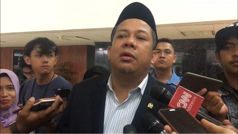 Quo Vadis, Fahri Hamzah, Mungkinkah Akan Berlindung di Kandang Banteng?